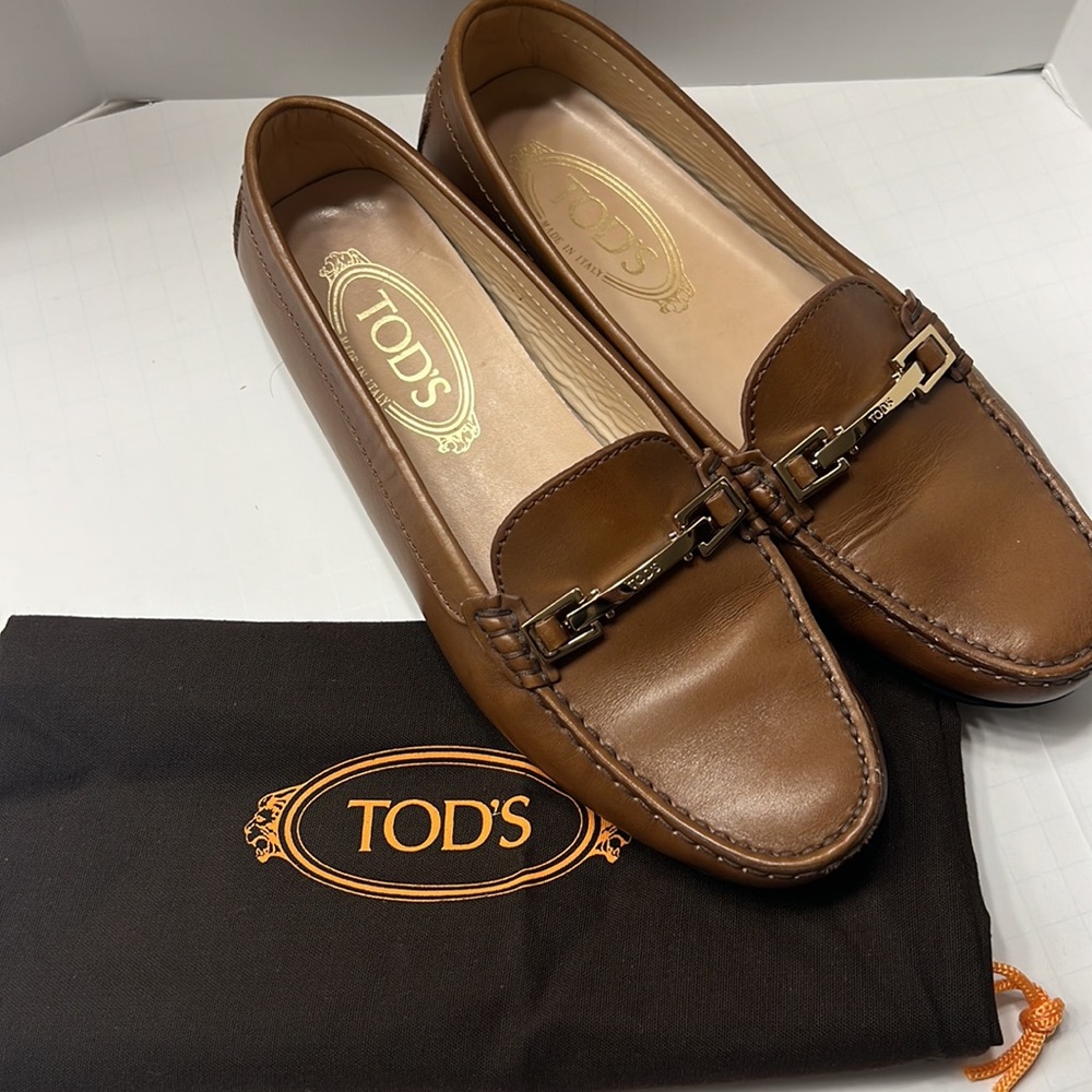 Tod’s Women’s Driving Loafer 37 (7)